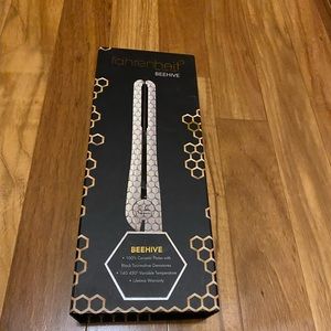 Fahrenheit hair straightener